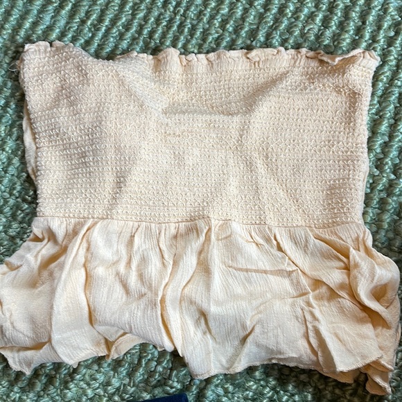 YELLOW OPEN BACK SUMMERTIME STRAPLESS TOP - Picture 1 of 3